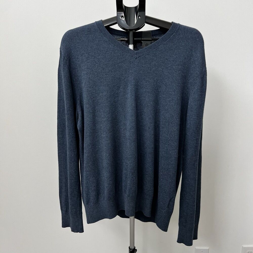 Banana Republic Men’s Luxe Sweater Collection Blue V-Neck Knit Size Large EUC